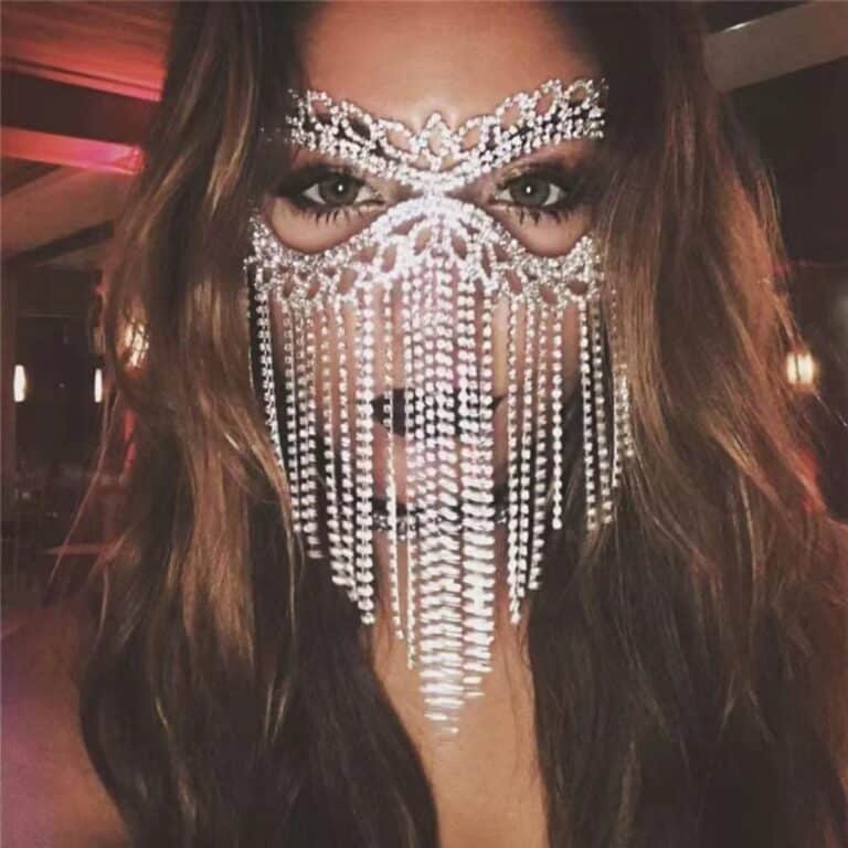 Masque visage oriental