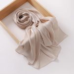 Hijab pour femme en soie tons bruns - Taupe
