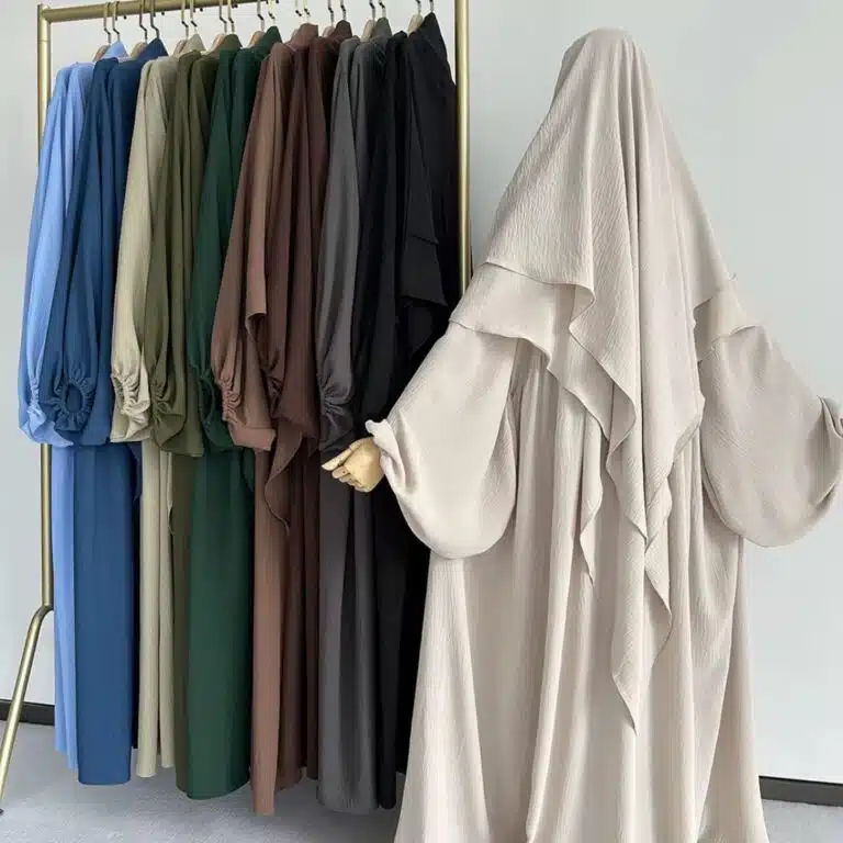 Jilbab avec niqab intégré