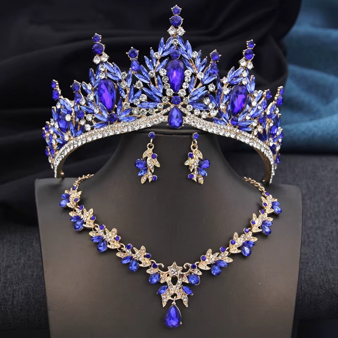 Parure Royale Orientale – Couronne, Collier et Boucles D'oreilles 1