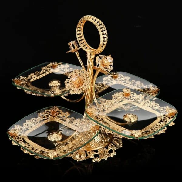 Plateaux à fruits oriental à plusieurs niveaux