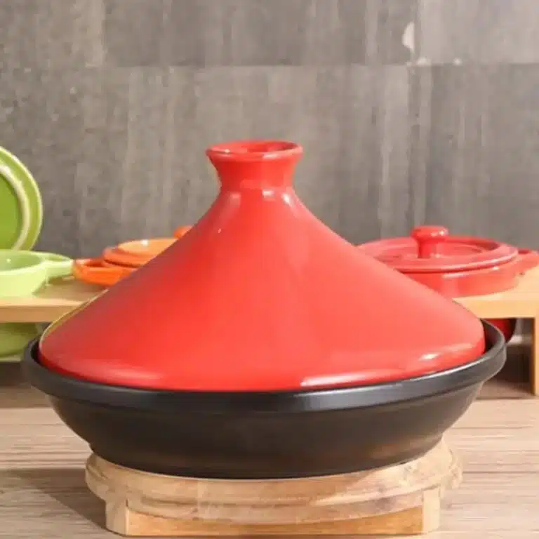 Pot marocain en céramique à tajine
