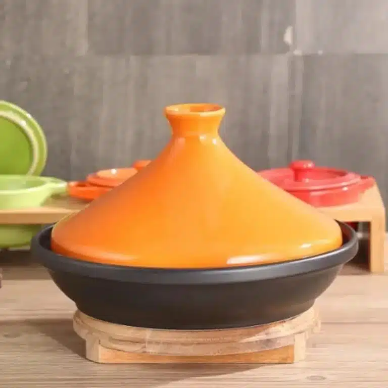 Pot marocain en céramique à tajine