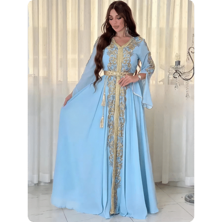 Robe Caftan Traditionnelle Marocaine à Manches Évasées 1