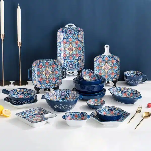 Service vaisselle orientale en céramique bleu roi