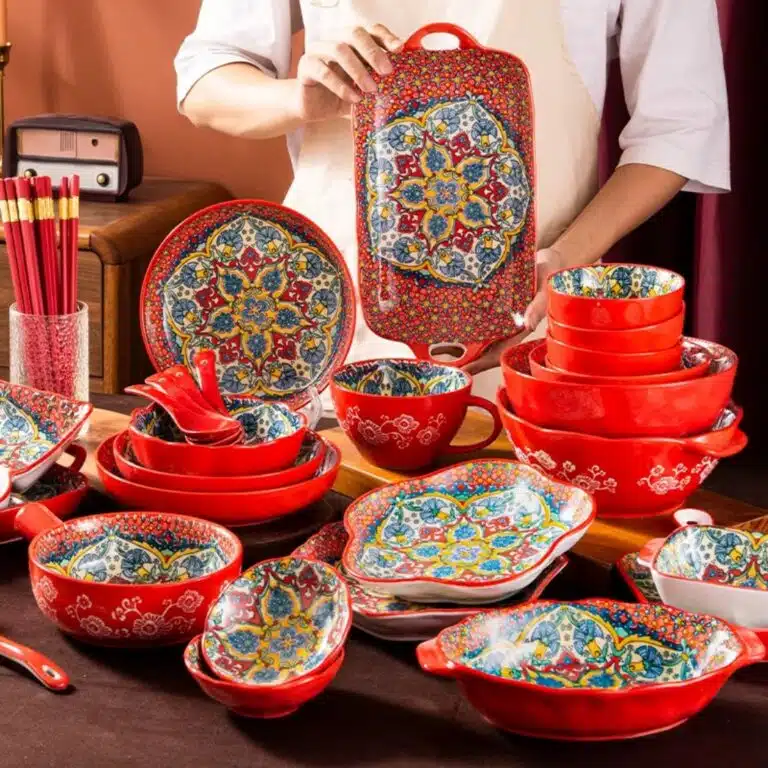 Vaisselle en céramique style tunisienne rouge