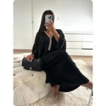 Satijnachtige abaya met V-hals
