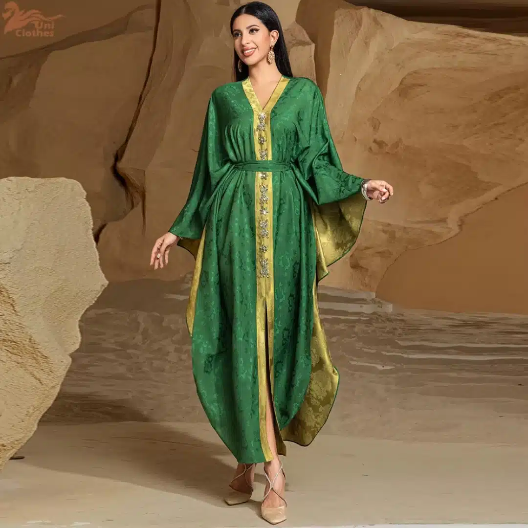 Caftan marocain vert émeraude et doré