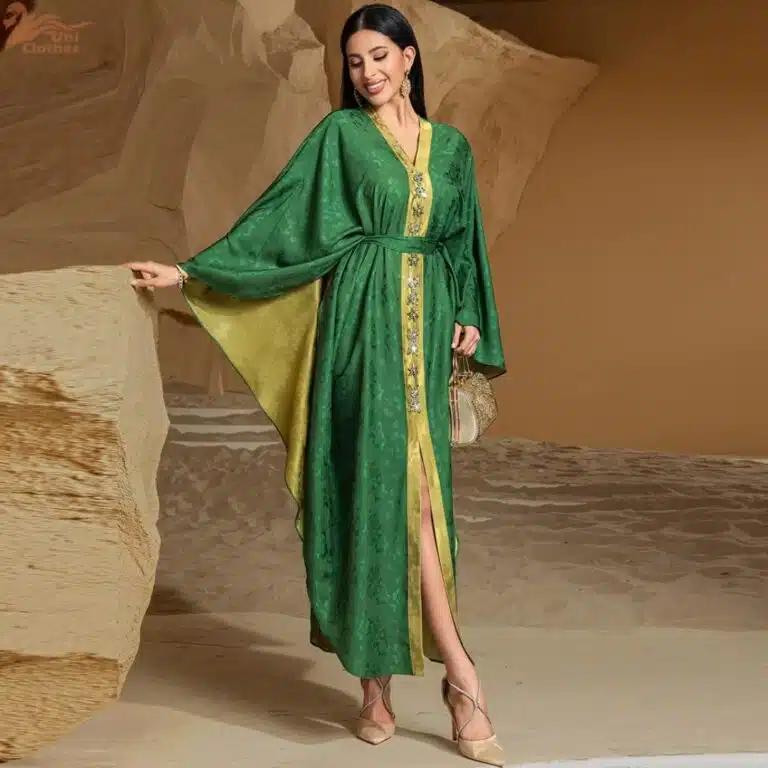 Caftan marocain vert émeraude et doré