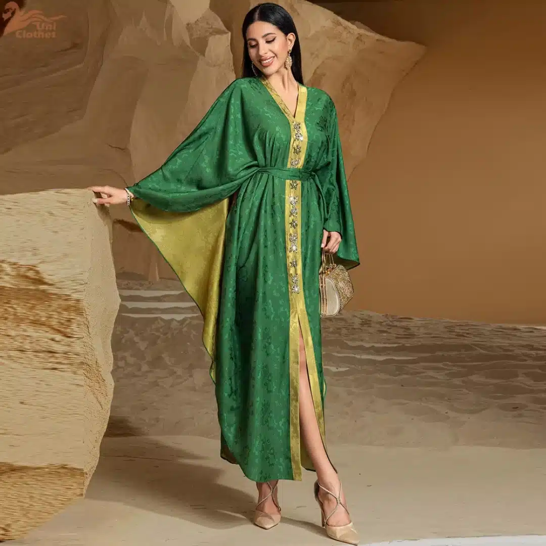 Caftan marocain vert émeraude et doré