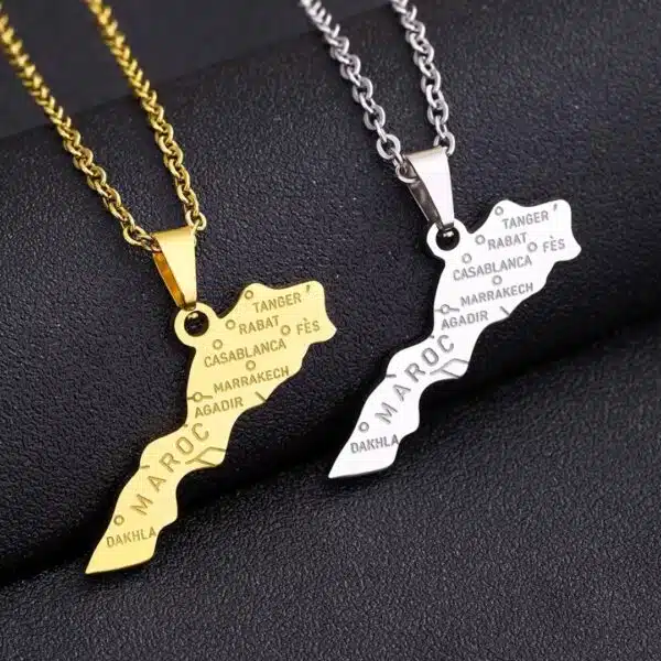 Collier avec pendentif carte du Maroc