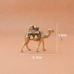 Chameaux décoratifs en résine dorée