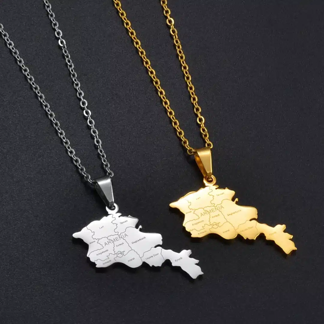 Collier carte de larmenie en acier inoxydable 1