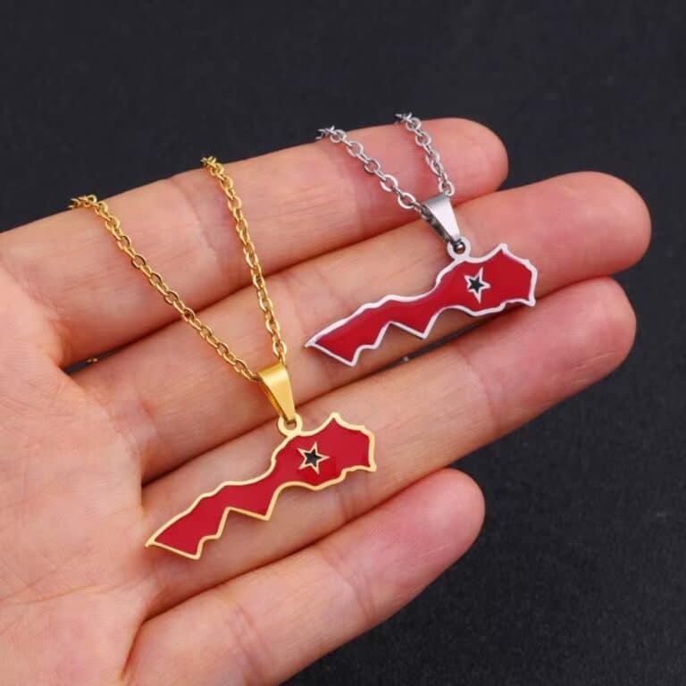 Collier Carte du Maroc Pendentif Rouge. 4