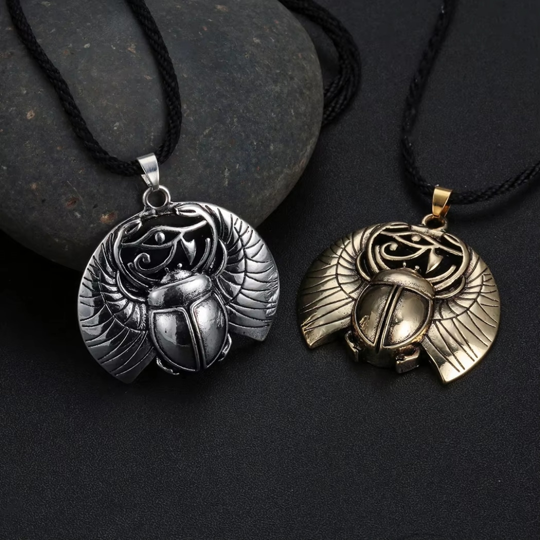 Collier Oeil D'horus avec Pendentif de Scarabée Ailé 1