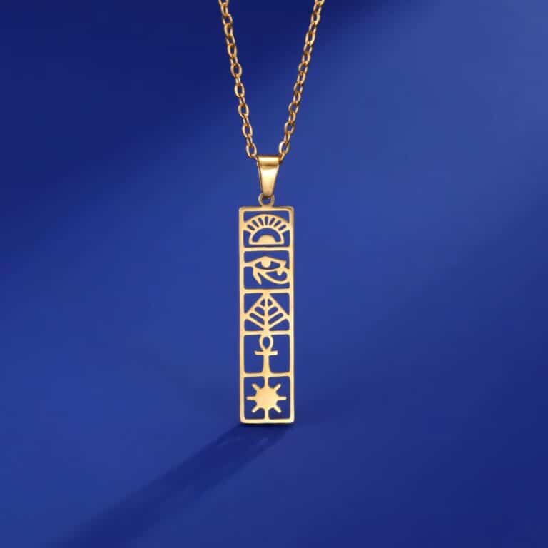 Collier Pendentif avec Motifs Traditionnels Égyptien 1