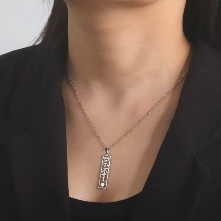 Collier Pendentif avec Motifs Traditionnels Égyptien 3