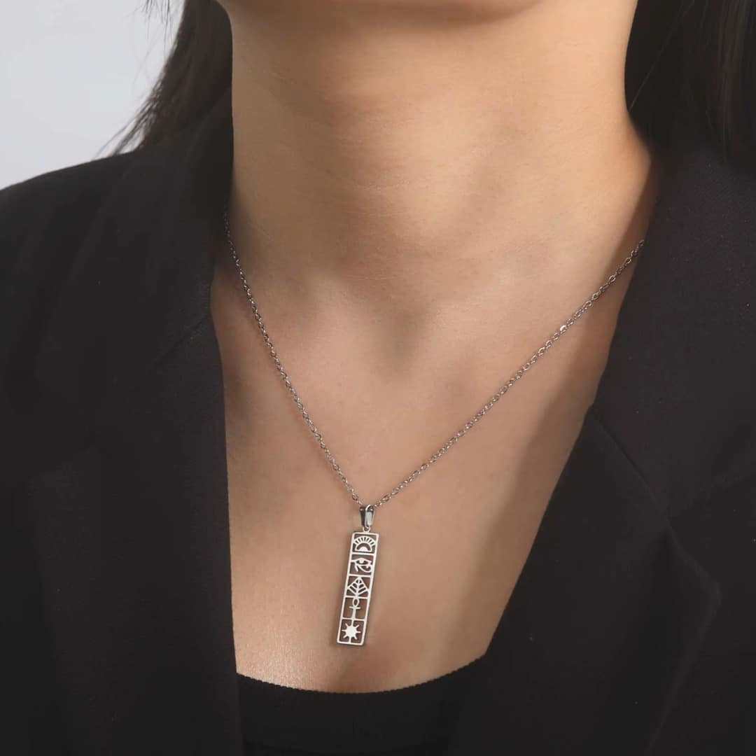Collier Pendentif avec Motifs Traditionnels Égyptien 3