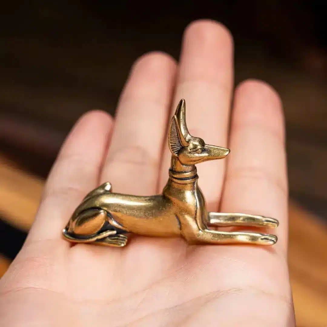 Petite statuette en cuivre doré statue Anubis