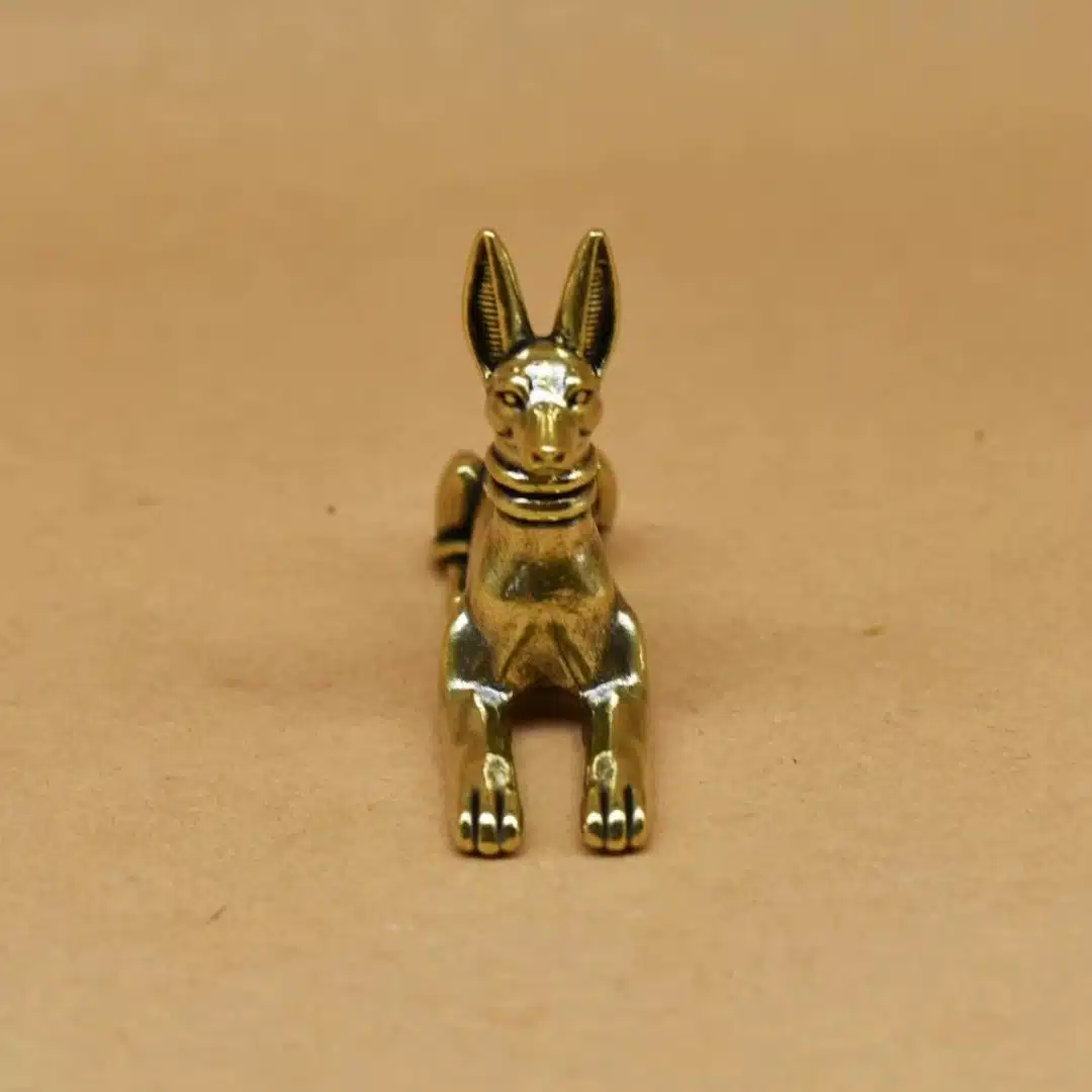 Petite statuette en cuivre doré statue Anubis