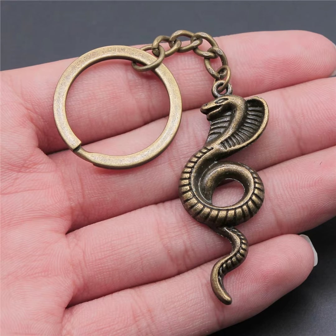 Porte-clés Serpent en Métal Vintage Égyptien 1