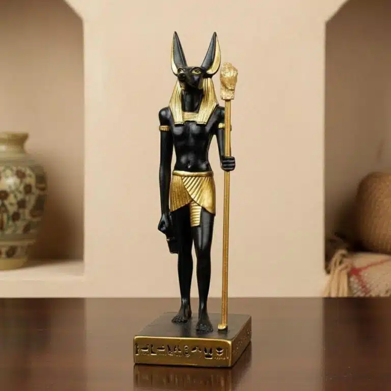 Statue Anubis en résine, noire et dorée