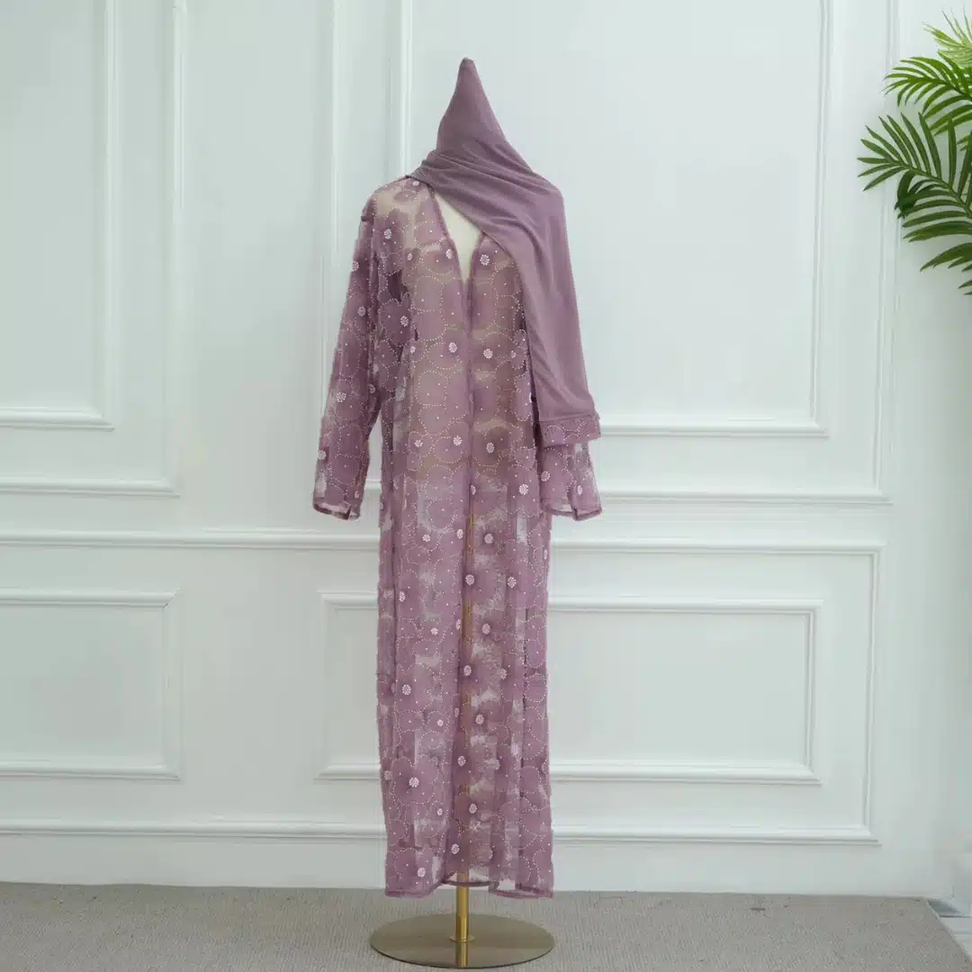 Abaya brodée lilas en dentelle florale