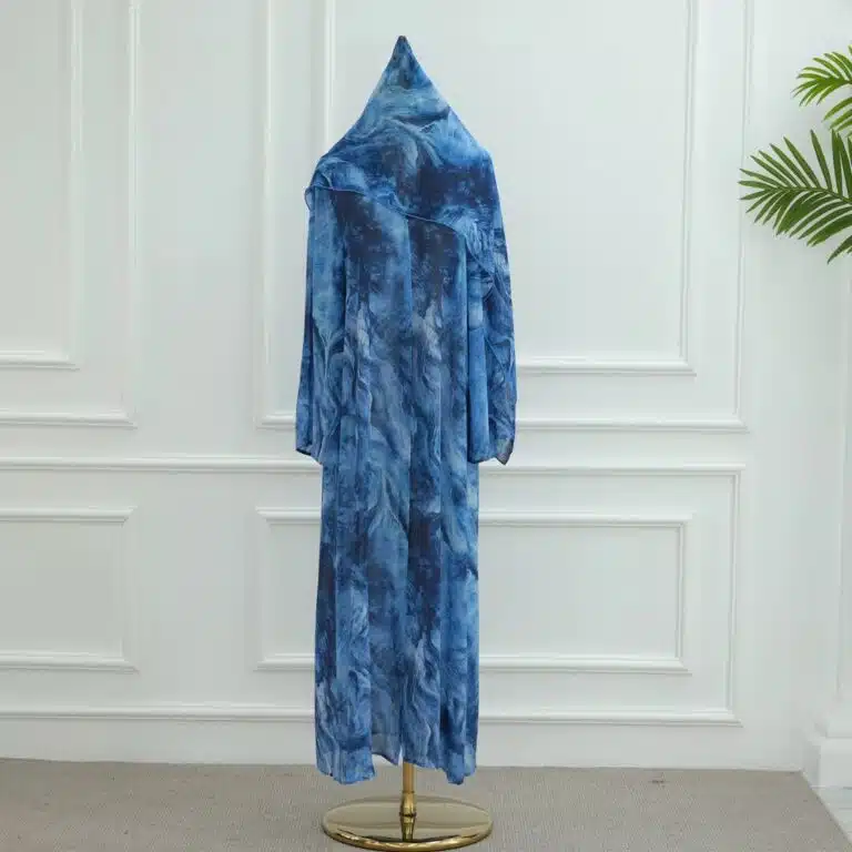 Abaya en mousseline à capuchon en tissu léger
