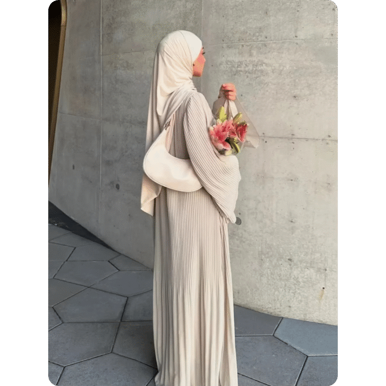 Abaya Moderne à Manches Longues Plissée 1