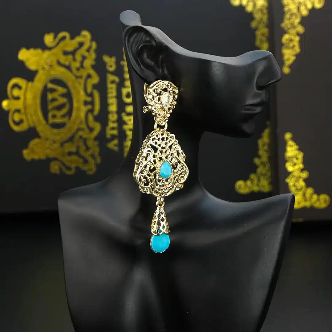 Boucles d’oreilles orientales avec pierres colorées