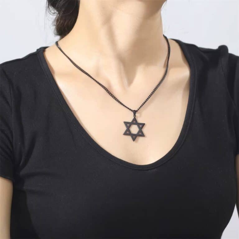 Chaine acier inoxydable avec pendentif etoile de david