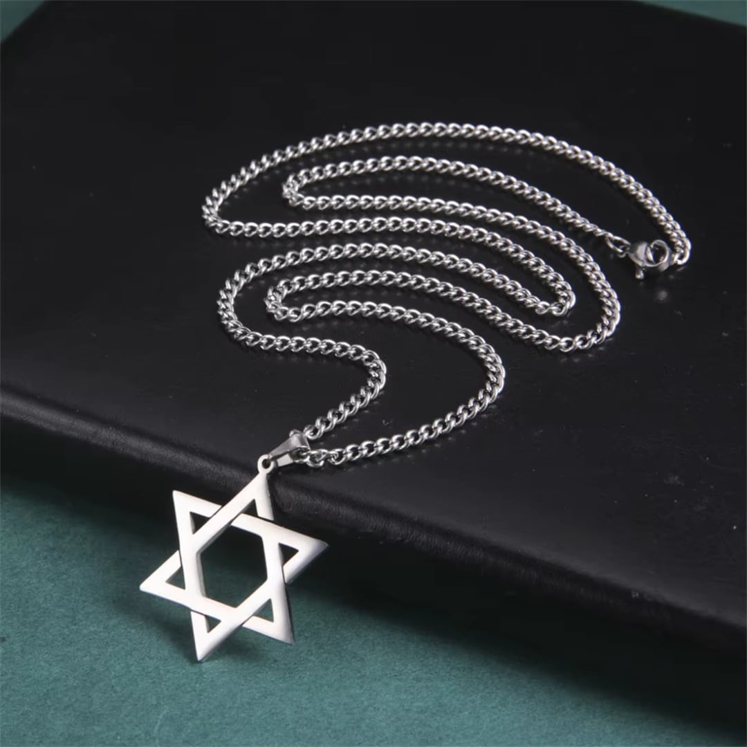 Chaine acier inoxydable avec pendentif etoile de david