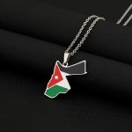 Collier carte de la Jordanie en acier inoxydable
