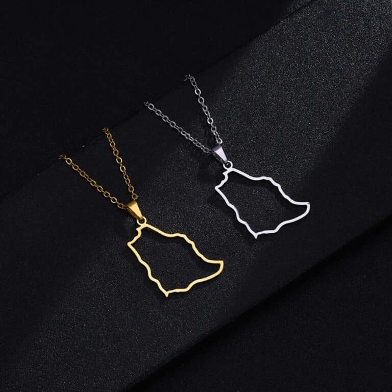 Collier Géographique Arabie Saoudite en Acier Inoxydable 1