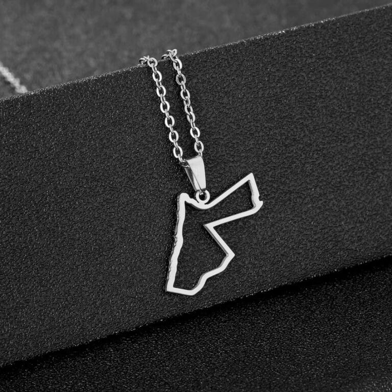 Collier Minimaliste Carte Jordanie 2