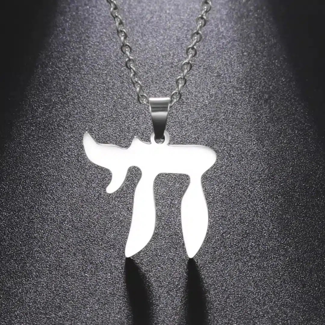 Collier symbolique chai juif en acier inoxydable