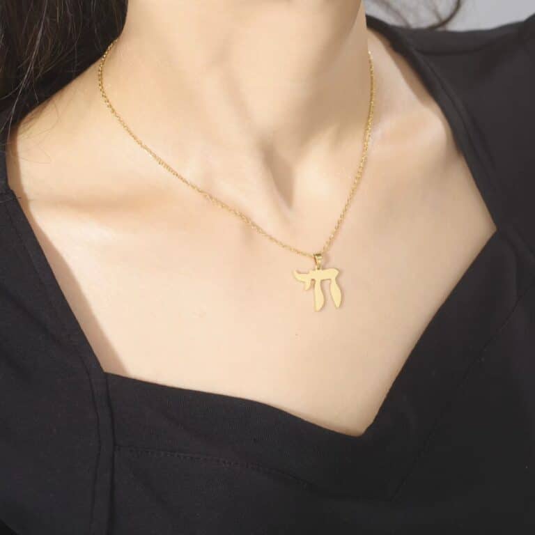 Collier Symbolique Chai Juif en Acier Inoxydable 4