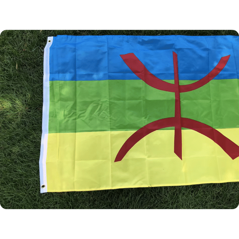 Grand drapeau berbère avec symbole amazigh 2