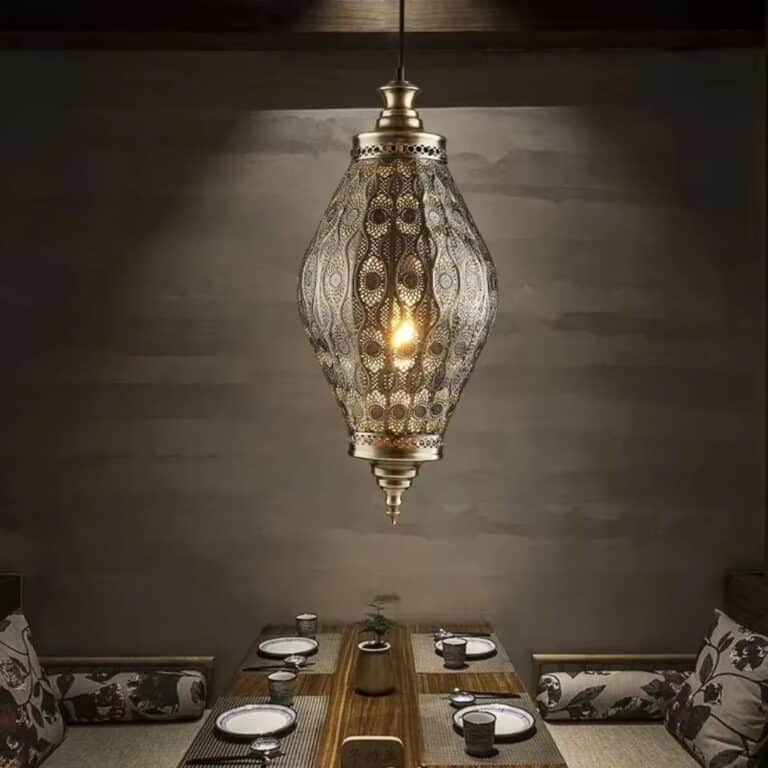 Lampe Suspendue Orientale en Fonte avec Design Ajouré 1