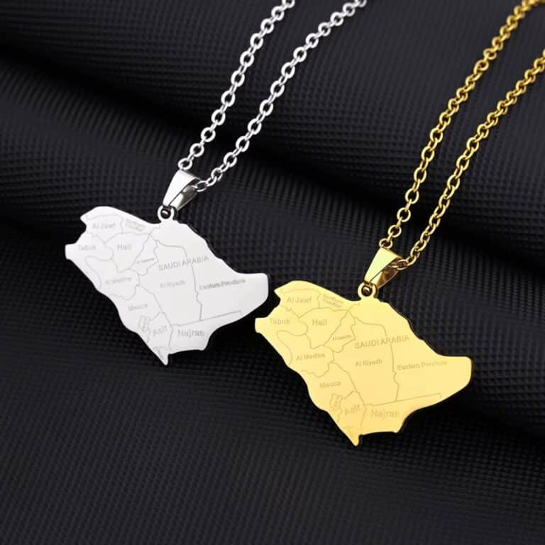 Pendentif Carte Arabie Saoudite en Acier 1
