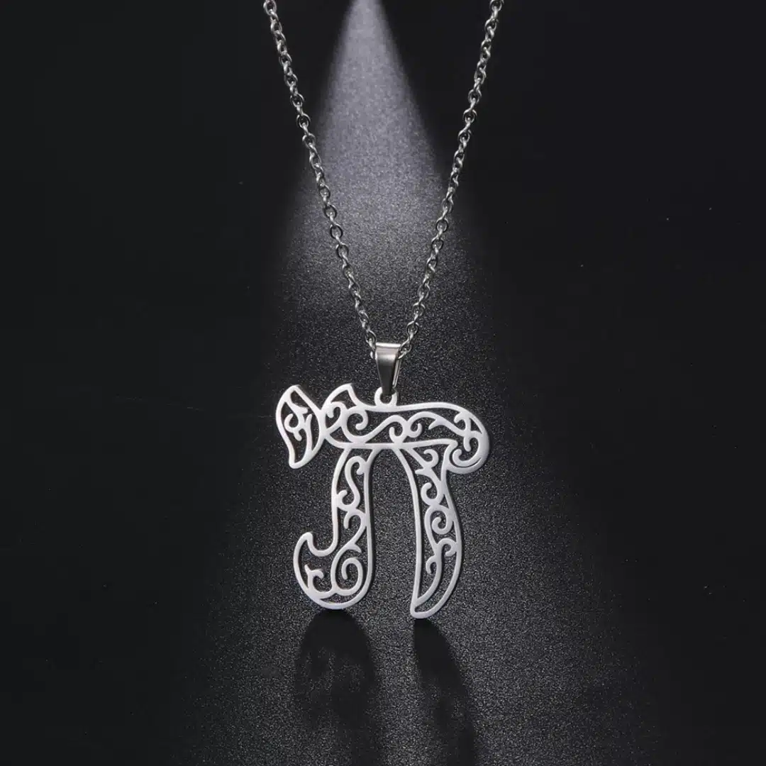 Pendentif chai juif en acier inoxydable avec chaine