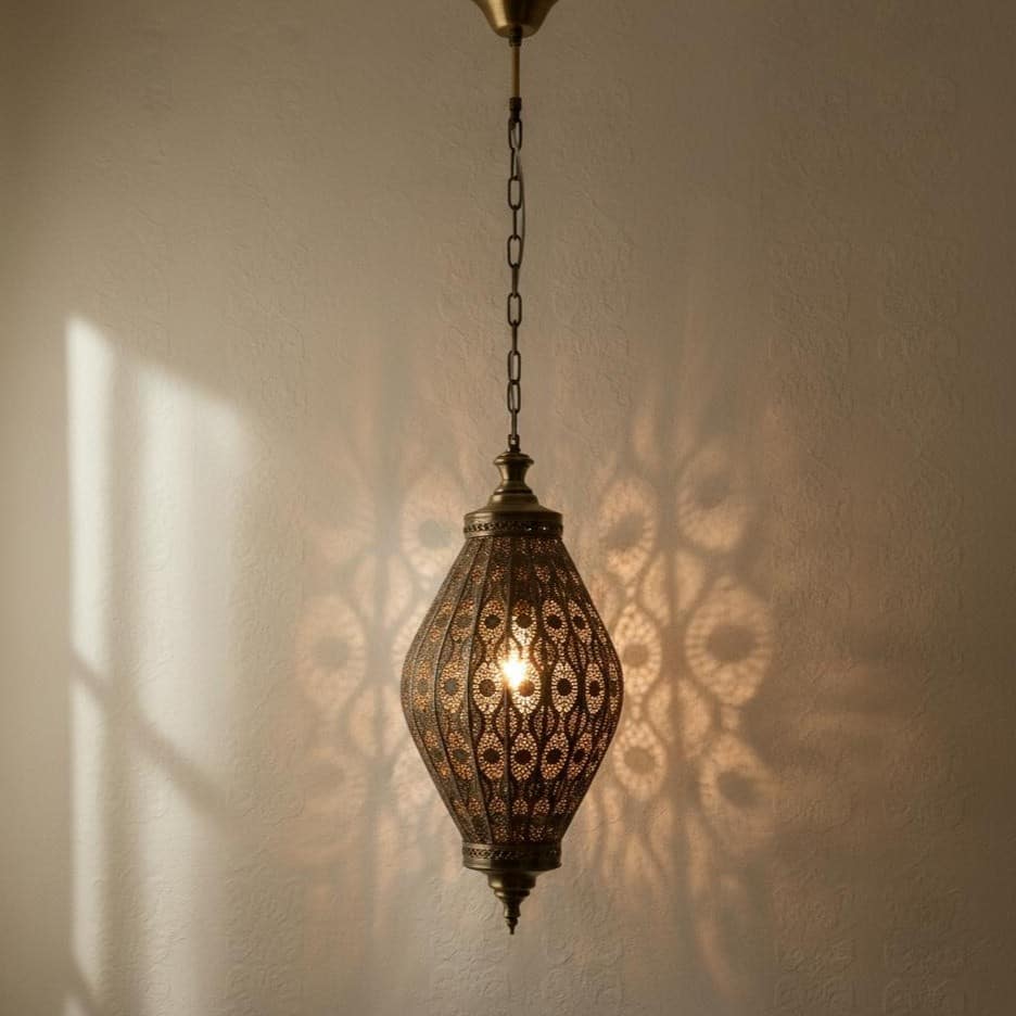 Lampe Suspendue Orientale en Fonte avec Design Ajouré