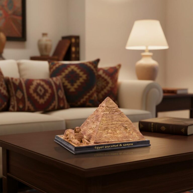 maquette-de-la-pyramide-de-gizeh-et-sphinx-picture-9335