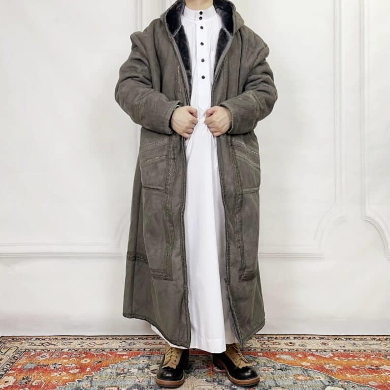 Manteau Saoudien Long à Capuche Épais avec Poches Latérales 10