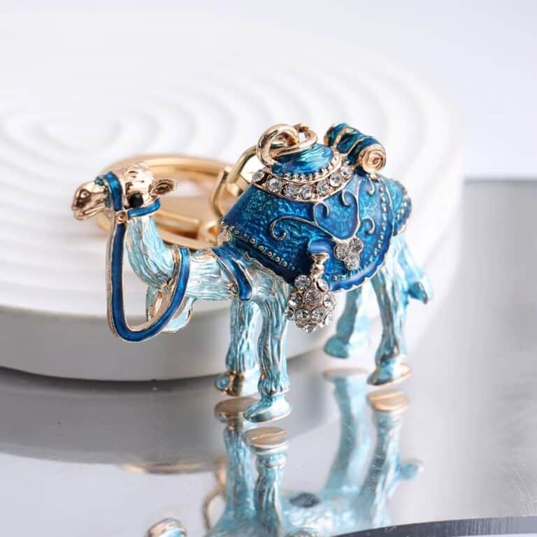 Porte-clés de Chameau avec Selle Arabesques et Strass 1