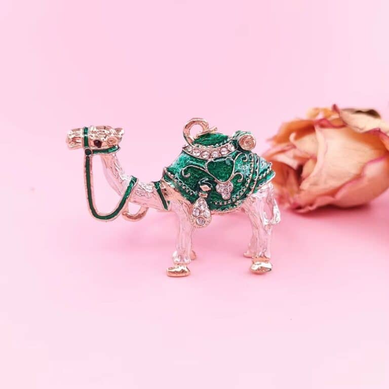 Porte-clés de Chameau avec Selle Arabesques et Strass 7