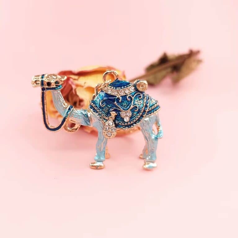 Porte-clés de Chameau avec Selle Arabesques et Strass 8