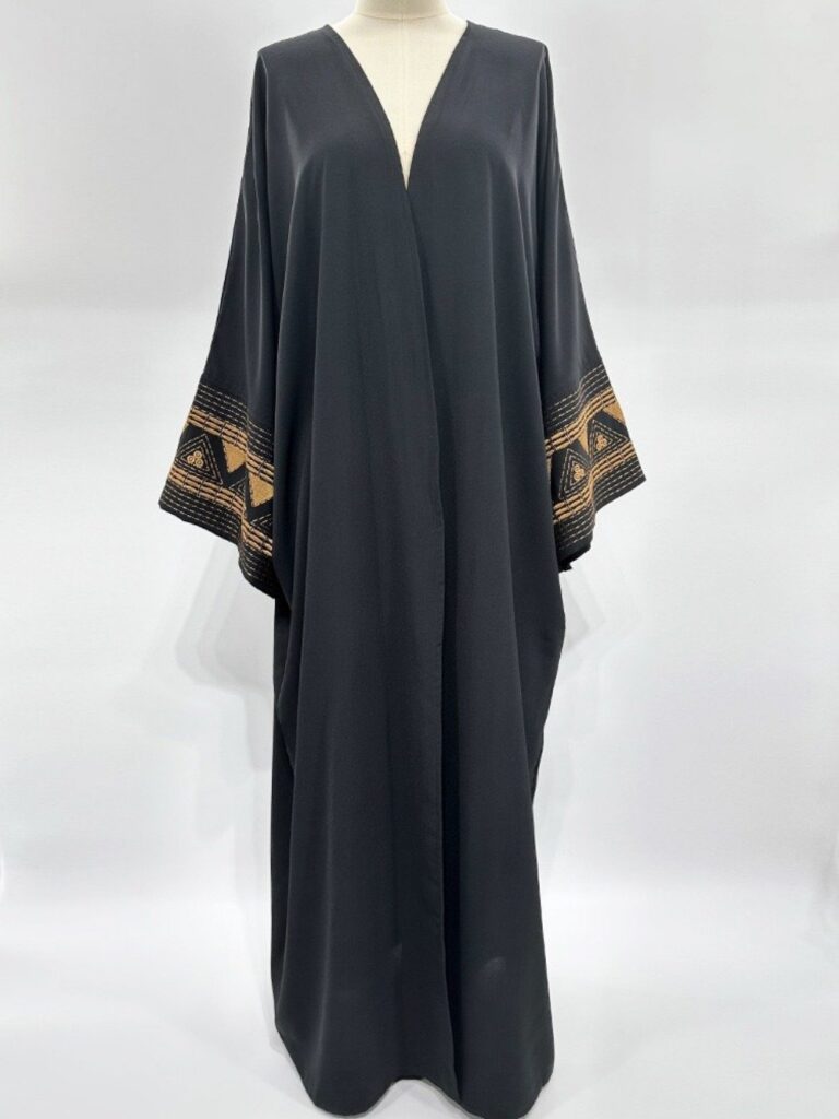 Kaftan-marocain-en-polyester-fluide-avec-manches-kimono-brodees-et-col-en-V-picture-7