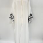 Kaftan-marocain-en-polyester-fluide-avec-manches-kimono-brodees-et-col-en-V-picture-8