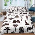 Parure-de-lit-egyptienne-avec-hieroglyphes-scarabees-dores-et-symboles-pharaoniques-picture-9